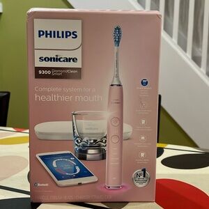 Phillips Sonicare 9300 DiamondClean Smart Electric toothbrush in Pink New in Box